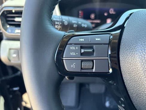 Used 2026 Honda Pilot EX-L image 11