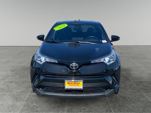 Used 2018 Toyota C-HR XLE FWD image 8