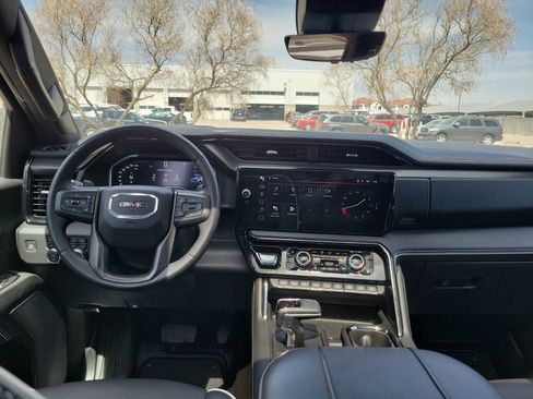 Used 2024 GMC Sierra 1500 AT4X image 6