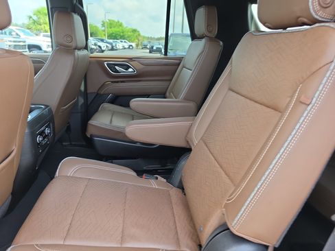 Certified 2023 Chevrolet Tahoe High Country AWD/4WD image 12