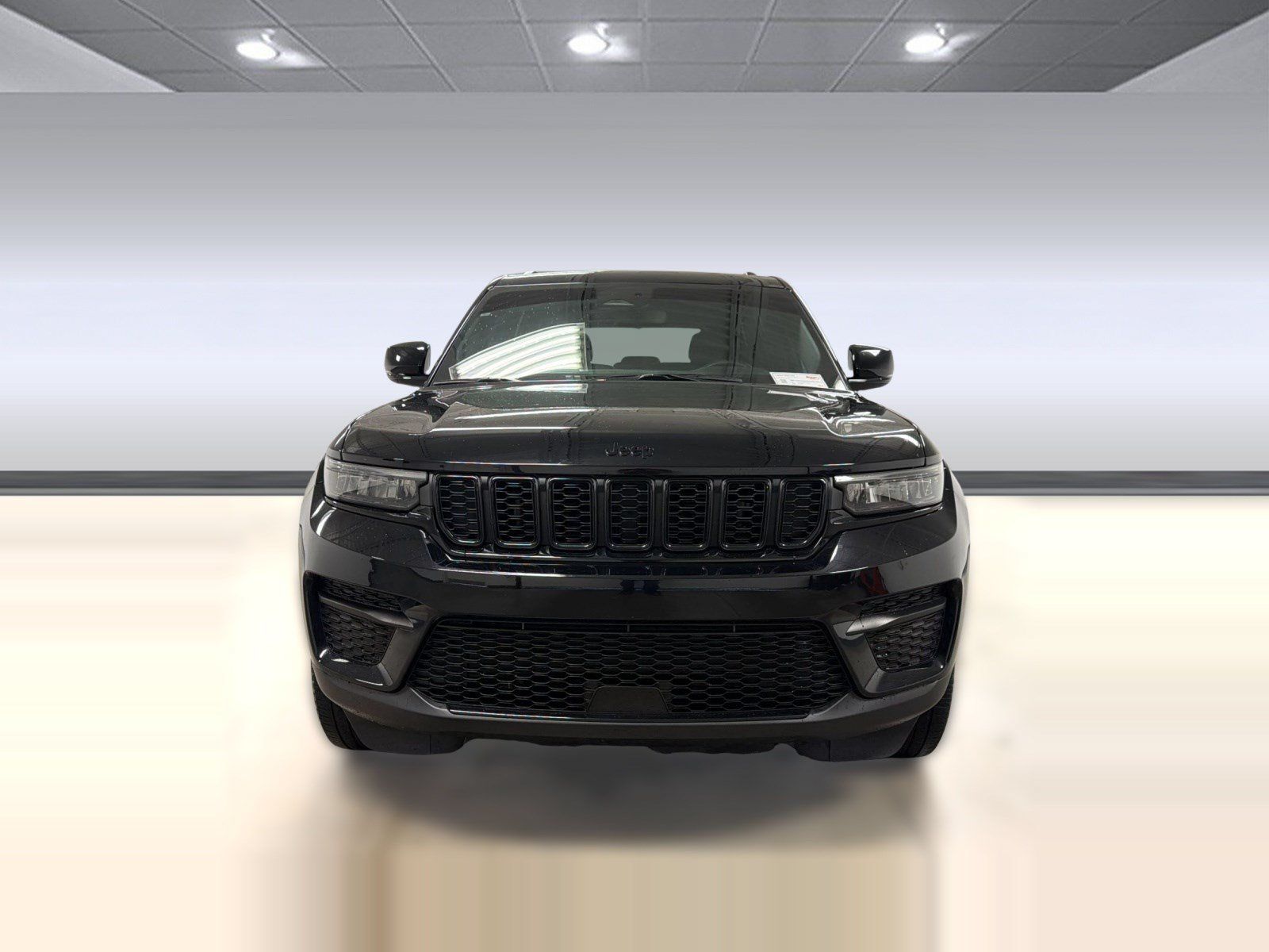 Used 2023 Jeep Grand Cherokee Altitude AWD/4WD image 5