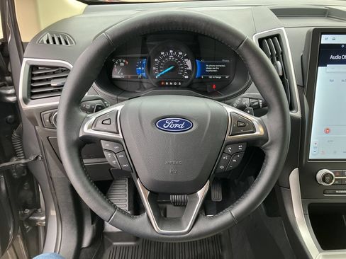 Used 2024 Ford Edge SEL w/ Convenience Package AWD/4WD image 10