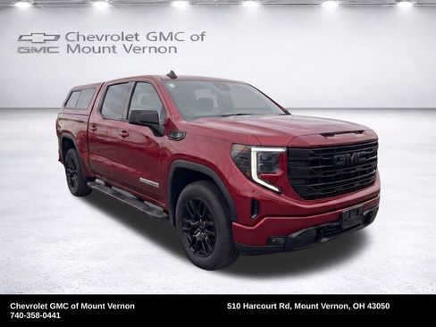Used 2022 GMC Sierra 1500 Elevation w/ LPO, Elevation Black Package AWD/4WD image 3