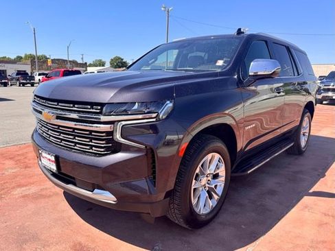 Used 2024 Chevrolet Tahoe Premier RWD image 1