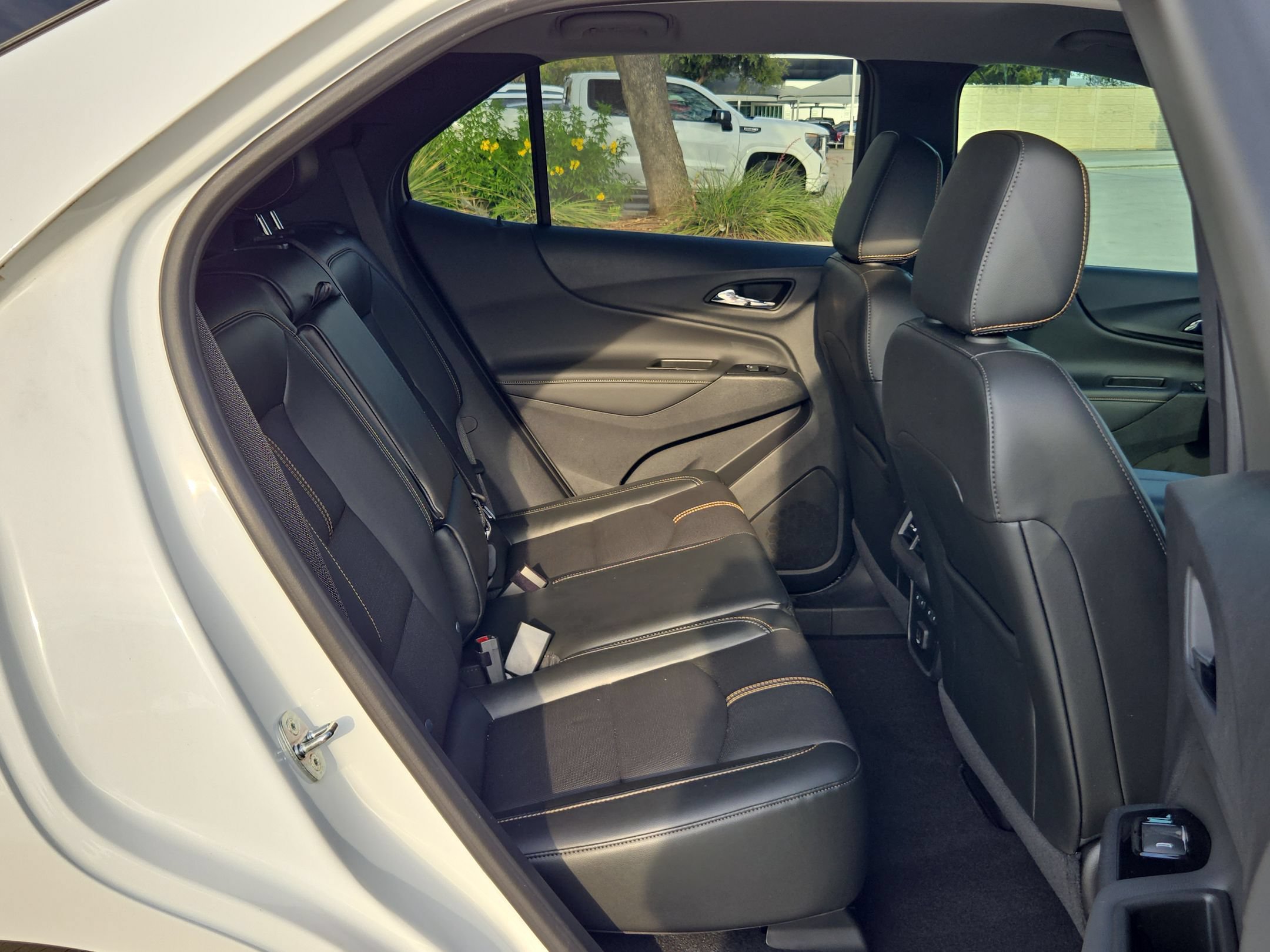 Certified 2022 Chevrolet Equinox Premier FWD image 24