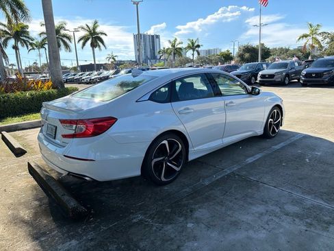 Used 2018 Honda Accord Sport image 8