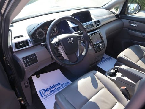 Used 2017 Honda Odyssey Touring Elite image 25