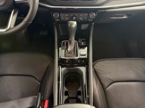 Used 2025 Jeep Compass Trailhawk w/ Trailhawk Elite Group image 19