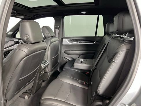 Used 2024 Cadillac XT6 Premium Luxury image 29