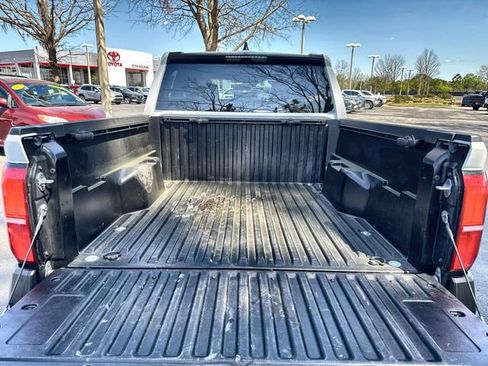 Used 2024 Toyota Tacoma SR image 30