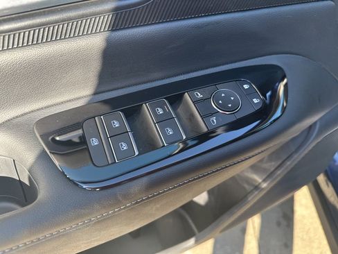 Used 2025 Nissan Murano SV FWD image 20