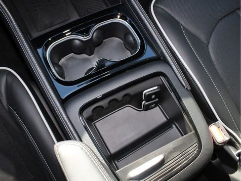 New 2026 Chrysler Pacifica Limited w/ S Appearance Package image 20