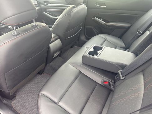 Used 2023 Nissan Altima 2.5 SR w/ SR Premium Package FWD image 37