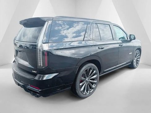 New 2026 Cadillac Escalade V AWD/4WD image 7