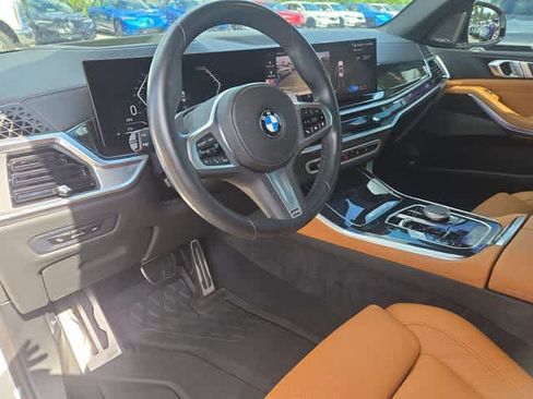 Used 2024 BMW X5 xDrive40i w/ M Sport Package AWD/4WD image 11