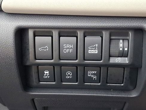 Used 2023 Subaru Forester Limited AWD/4WD image 31