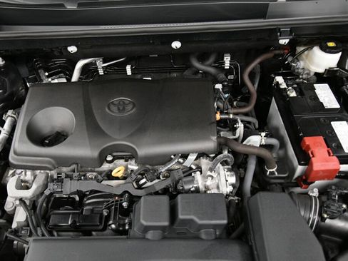 Certified 2024 Toyota RAV4 LE image 32