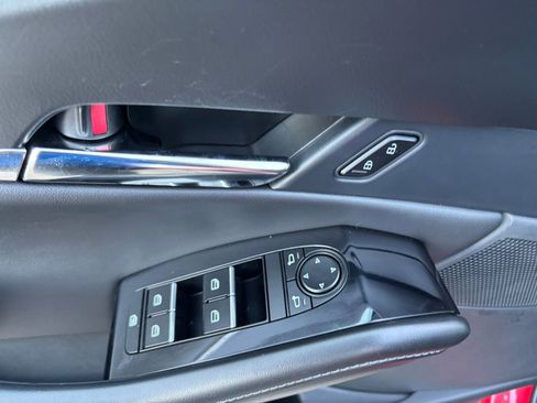 Certified 2025 MAZDA CX-30 AWD 2.5 S w/ Preferred Package image 15