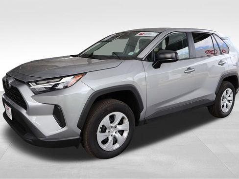 Certified 2025 Toyota RAV4 LE AWD/4WD image 9