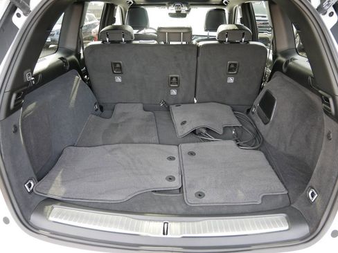 Used 2023 Jeep Grand Cherokee Overland AWD/4WD image 14
