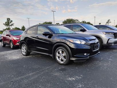 Used 2016 Honda HR-V EX