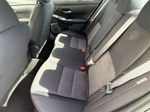 Used 2025 Nissan Sentra SR FWD image 29