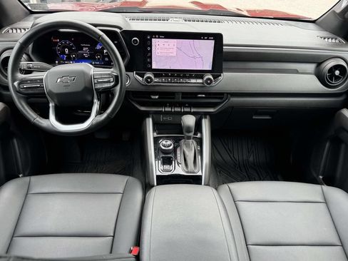 Used 2025 Chevrolet Colorado Trail Boss AWD/4WD image 2