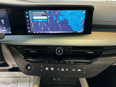 Certified 2025 Nissan Murano SL w/ Cargo Package AWD/4WD image 6