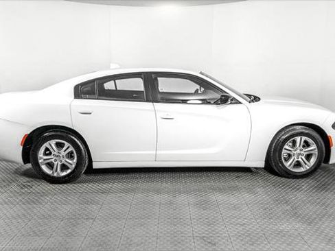 Used 2023 Dodge Charger SXT RWD image 9