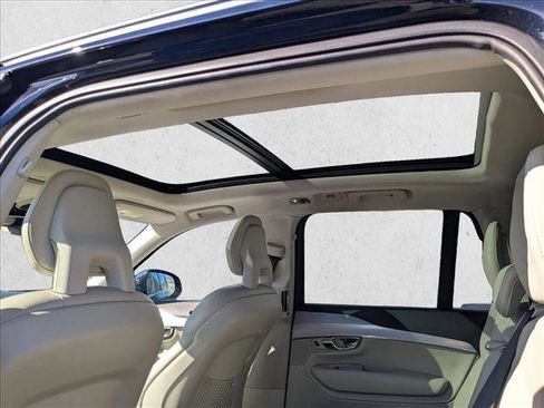 Used 2016 Volvo XC90 T5 Momentum image 20