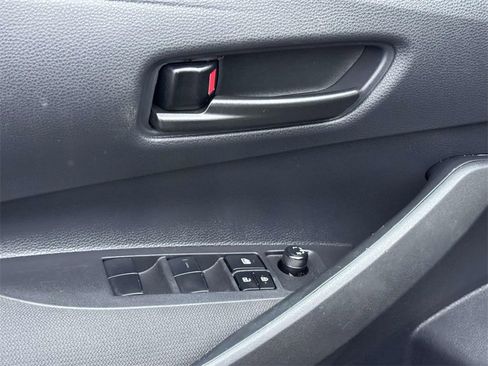 Used 2025 Toyota Corolla LE image 17