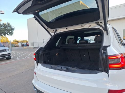 Used 2019 BMW X5 xDrive40i w/ M Sport Package image 38