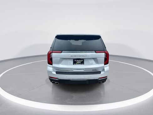 New 2026 GMC Yukon XL Denali Ultimate w/ LPO, Floor Liner Package AWD/4WD image 7