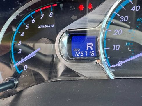 Used 2014 Toyota Sienna XLE FWD image 16