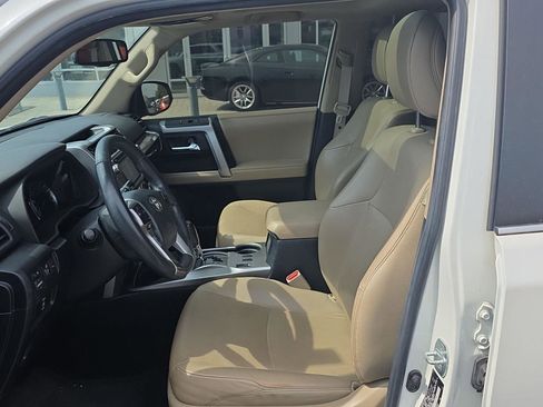 Used 2018 Toyota 4Runner Limited image 12