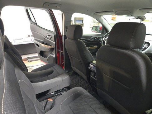 Used 2023 GMC Acadia SLE w/ Driver Convenience Package image 15