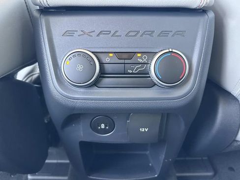 New 2026 Ford Explorer Active w/ Active Comfort Package RWD image 17