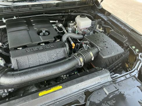 Used 2024 Nissan Frontier SV w/ Hardbody Edition AWD/4WD image 18
