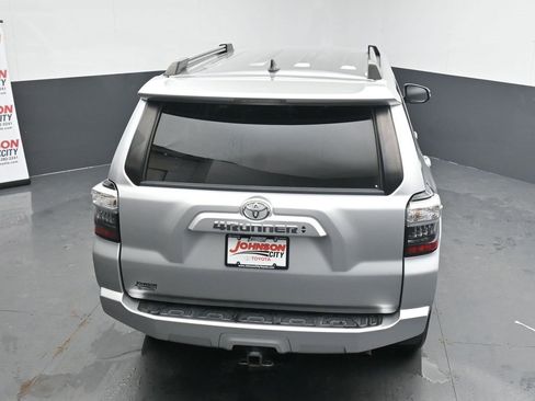 Used 2022 Toyota 4Runner SR5 Premium image 33