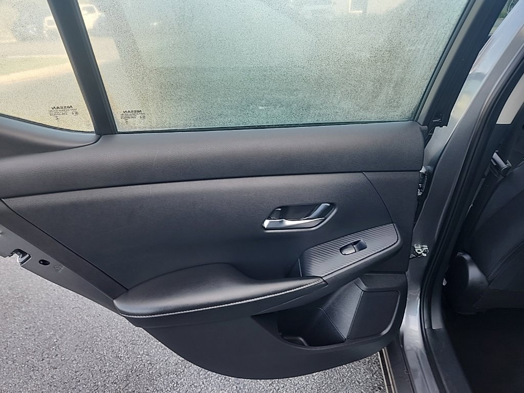 Certified 2023 Nissan Sentra SV FWD image 23