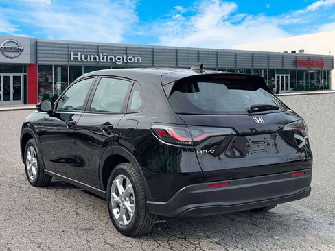 Used 2025 Honda HR-V LX image 5