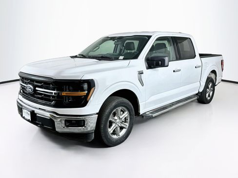 Used 2025 Ford F150 XLT w/ Equipment Group 301A Standard RWD image 3