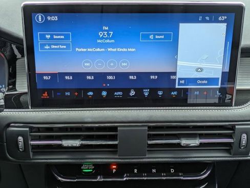 Used 2025 Lincoln Corsair FWD image 18