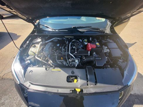 Used 2021 Nissan Sentra SV w/ Trunk Package FWD image 17