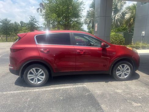 Used 2017 Kia Sportage LX AWD/4WD image 3