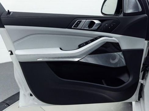 New 2026 BMW X5 M60i image 15