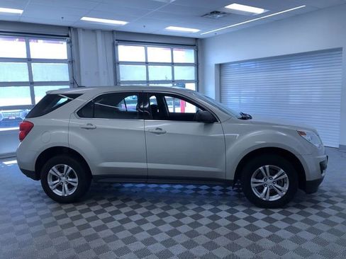 Used 2015 Chevrolet Equinox LS image 34