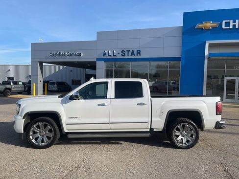 Used 2018 GMC Sierra 1500 Denali w/ Denali Ultimate Package image 4