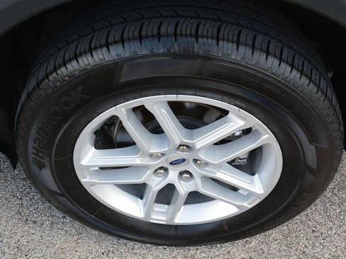 Used 2025 Ford Explorer Active image 26