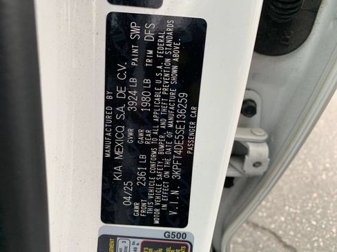 Used 2025 Kia K4 FWD image 28